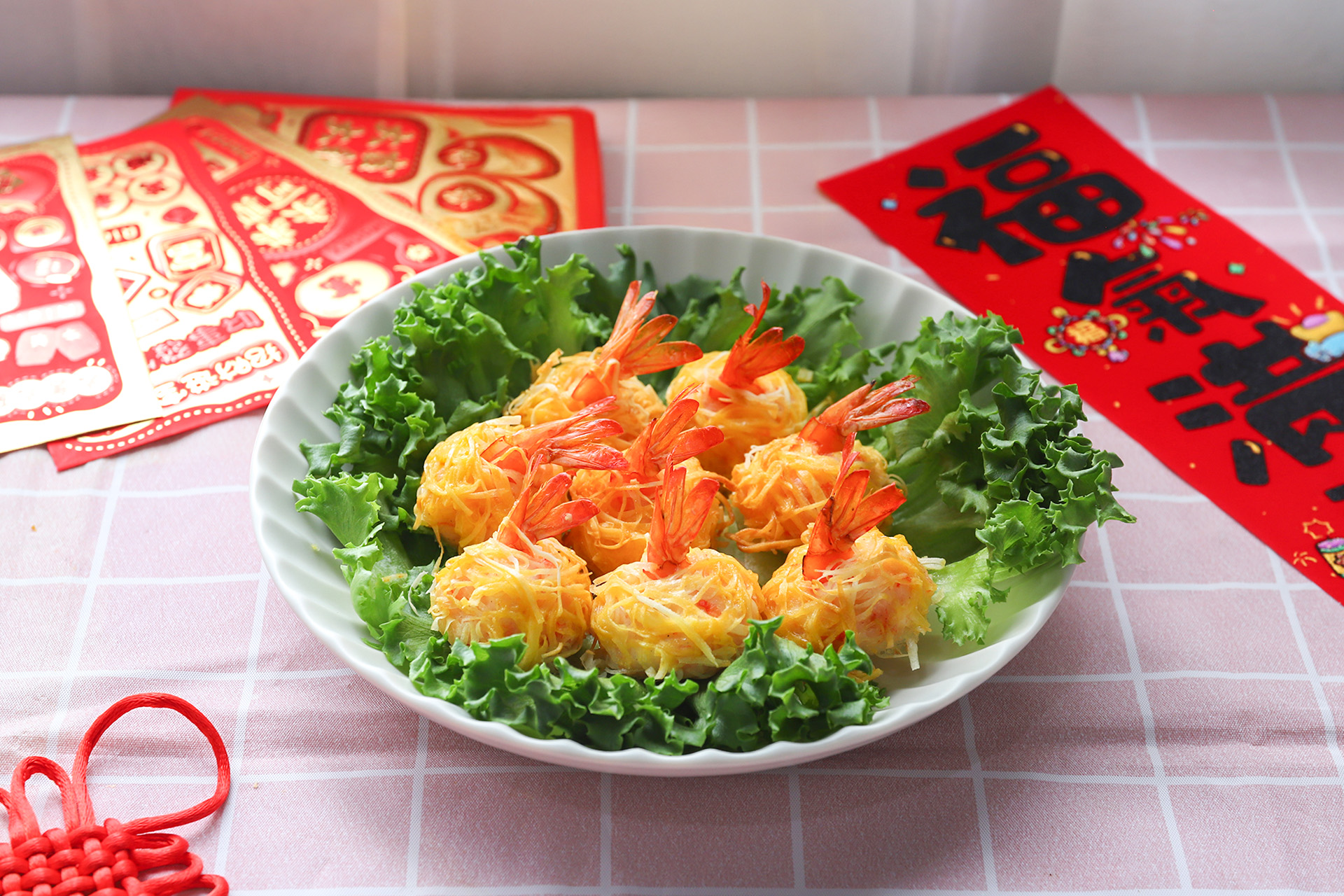 Crispy Golden Shrimps Balls for Chinese New Year